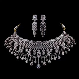 Exquisite Lab-Grown Diamond Necklace Set in 18K Gold