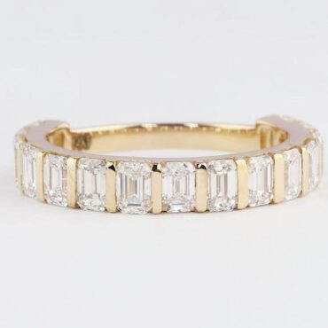 Eildon Light <span class="diamond">Cocktail Rings</span>