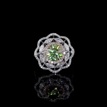 Aiker Crest <span class="diamond">Hidden Halo Ring</span>