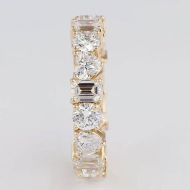 Rampant Dawn <span class="diamond">Bands Ring</span>